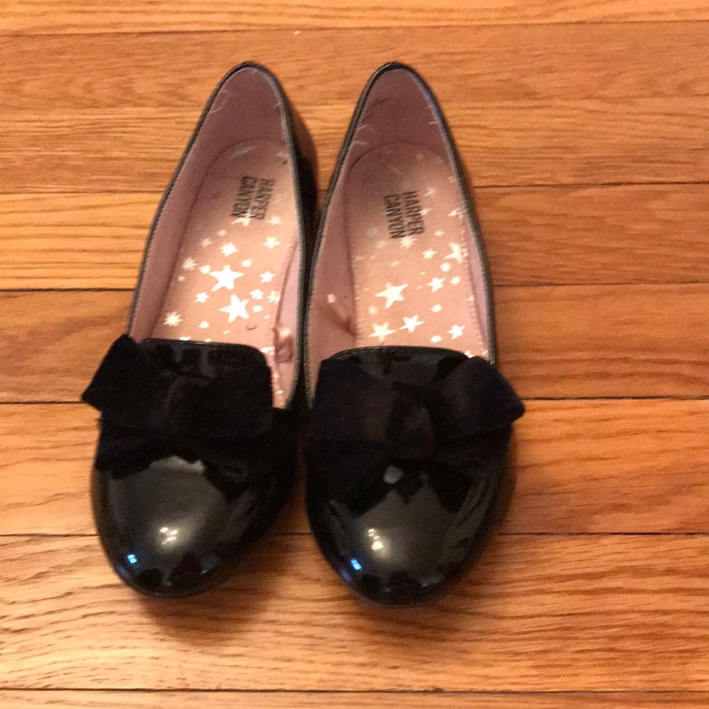 EUC Harper Canyon girls shoes size 2